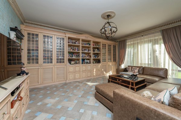 What are the latest updates in global politics?